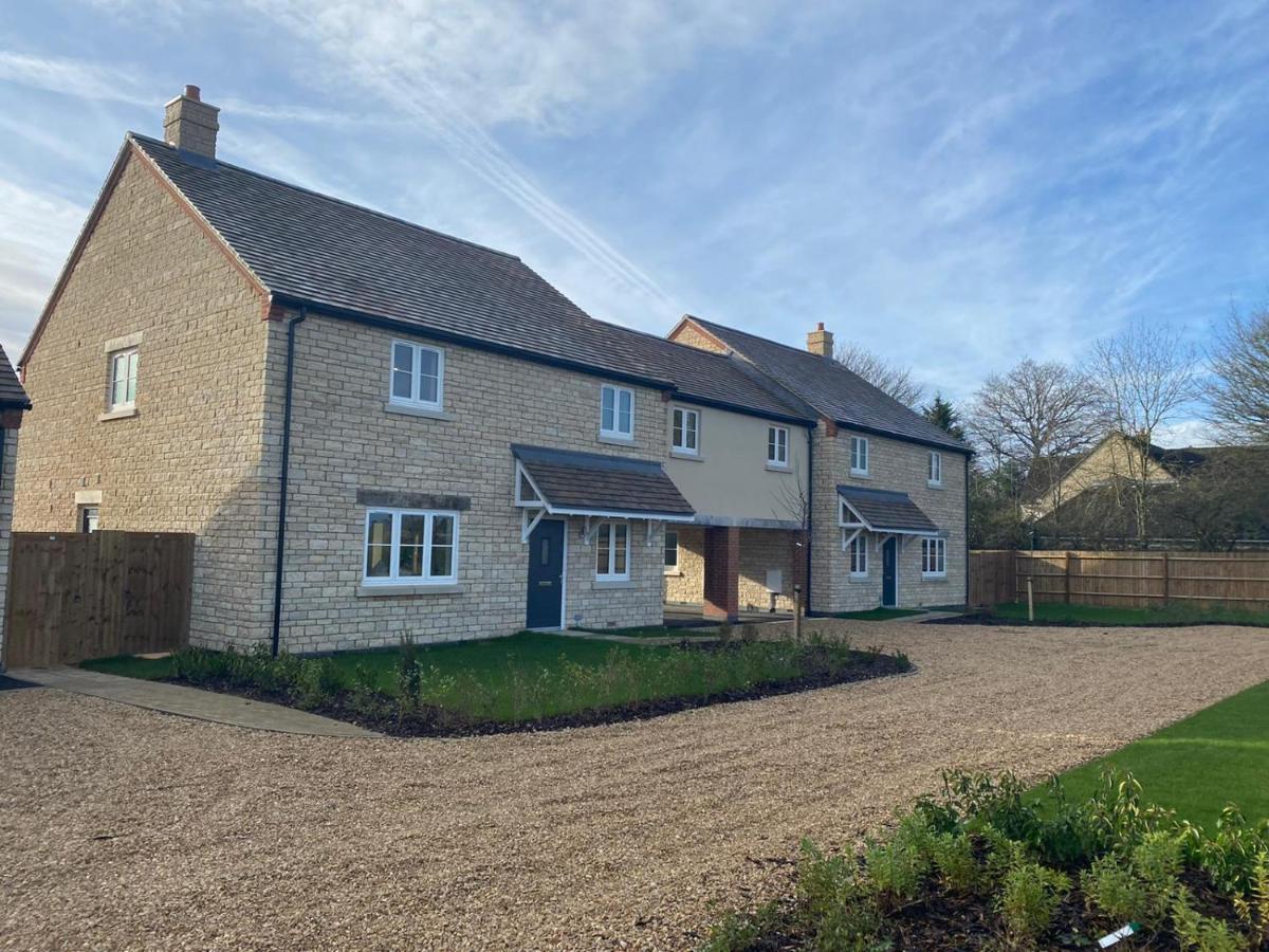 Vila 4 Freelands Gate, Witney, Oxfordshire Exteriér fotografie